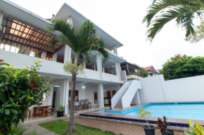 Family Villa Swim with Stunning City Views - De Reiz Padmanaba 4BR